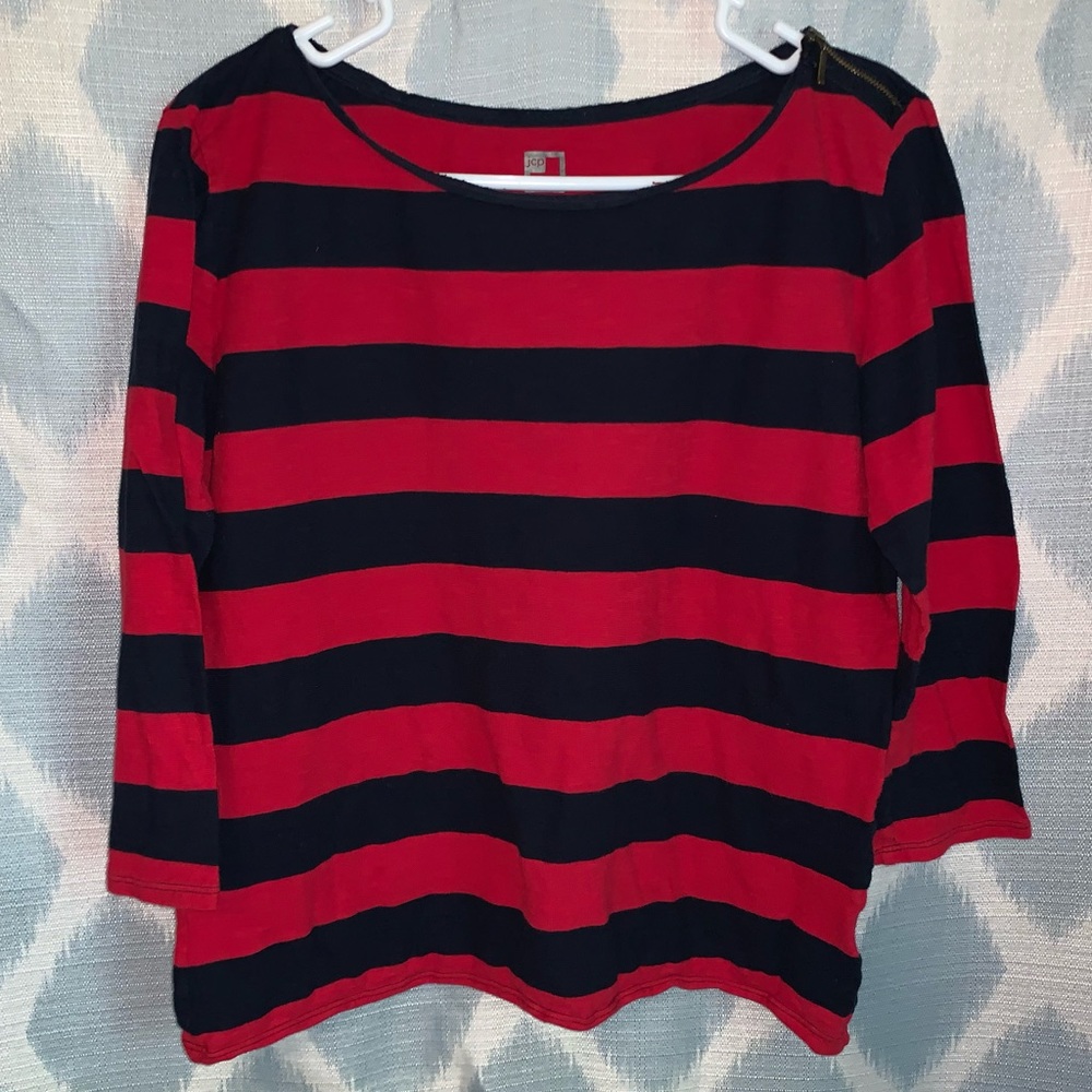 Striped Dark Blue/Red 3/4 Sleeve Top